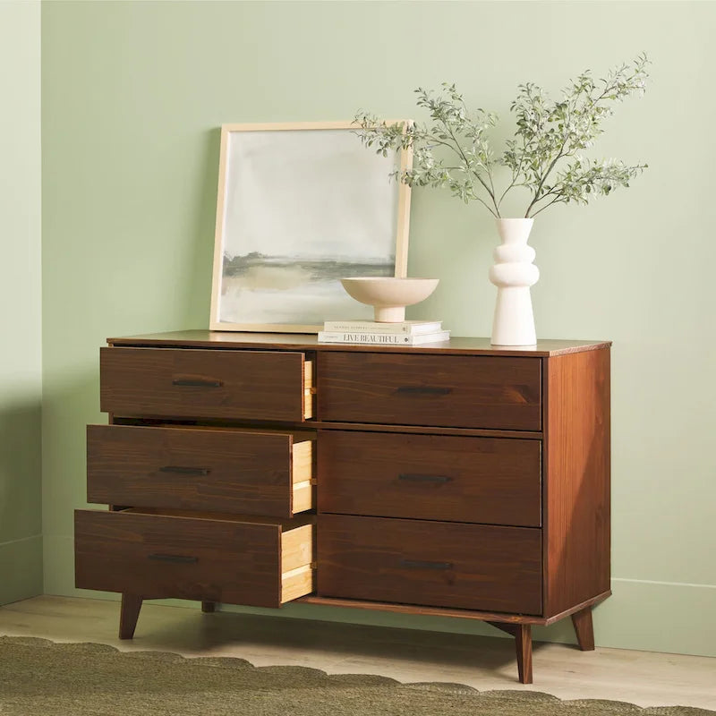 Commode à 6 tiroirs en bois massif Middlebrook Modern avec poignées en métal