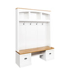 Meuble d'entrée de style ferme avec banc aspect grain de bois, patères et placards bas
